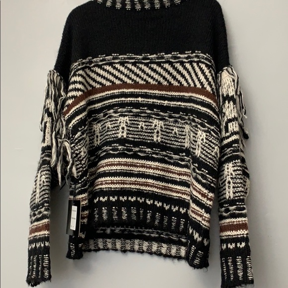 Cliche’ fringe sweater with boho print. Size M - Picture 4 of 6
